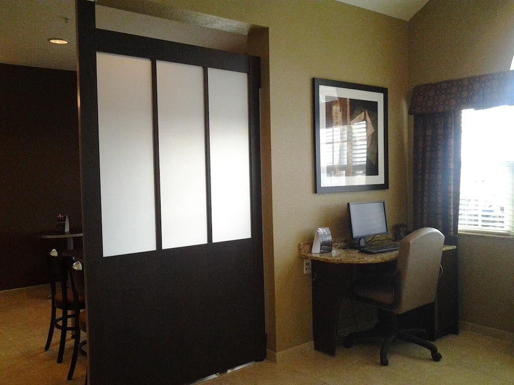 Microtel Inn & Suites Cotulla Luaran gambar