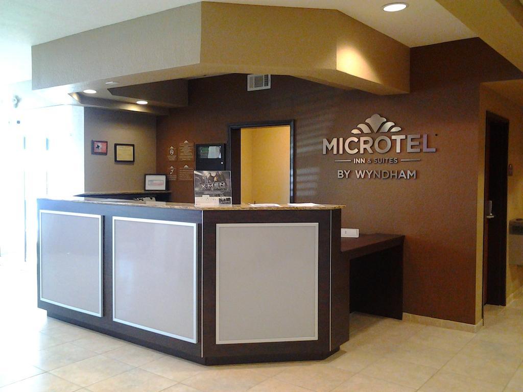 Microtel Inn & Suites Cotulla Luaran gambar