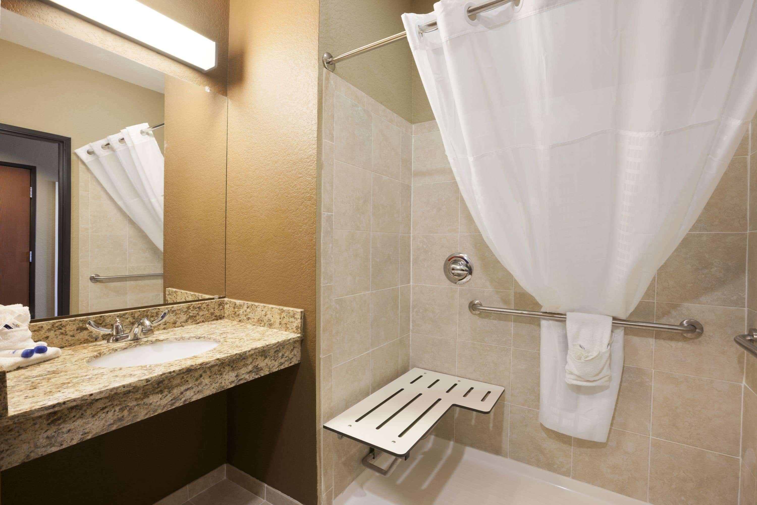 Microtel Inn & Suites Cotulla Luaran gambar
